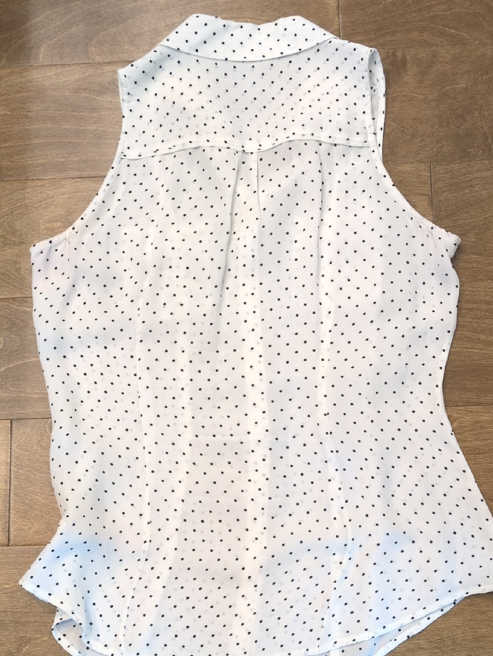 WHBM, Silk White W/ Black Polka Dot Sleeveless Blouse - Picture 7 of 11